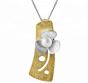 Silver Gold plated Clover Freshwater pearl pendant
